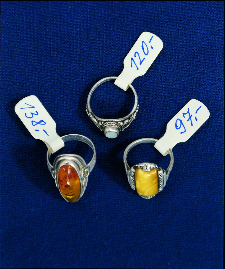 HERMA Ring-Etiketten 2510 weiß 10,0 x 49,0 mm HERMA Ring-Etiketten 2510 weiß 10,0 x 49,0 mm von HERMA