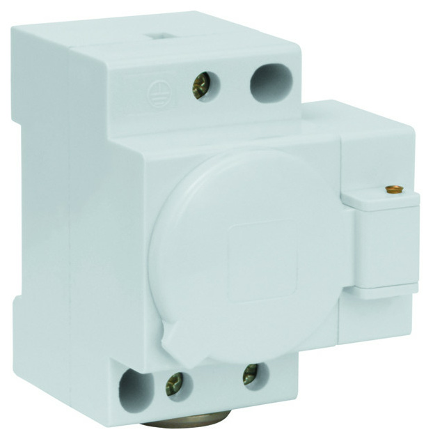 Hager SN017 Steckdose 16A 250V Klappdeckel Hager SN017 Steckdose 16A 250V Klappdeckel von Hager