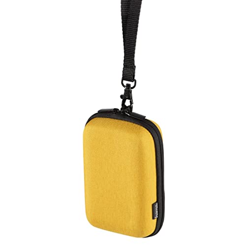 Hama Kameratasche „Ambato“ (kleine Fototasche für Kompaktkamera 7,5 x 4,5 x 12,5 cm, Hardcase für Wandern, Fahrrad, Trekking, Hartschale mit Gürtelschlaufe, zum Umhängen, Karabiner für Rucksack) gelb von Hama