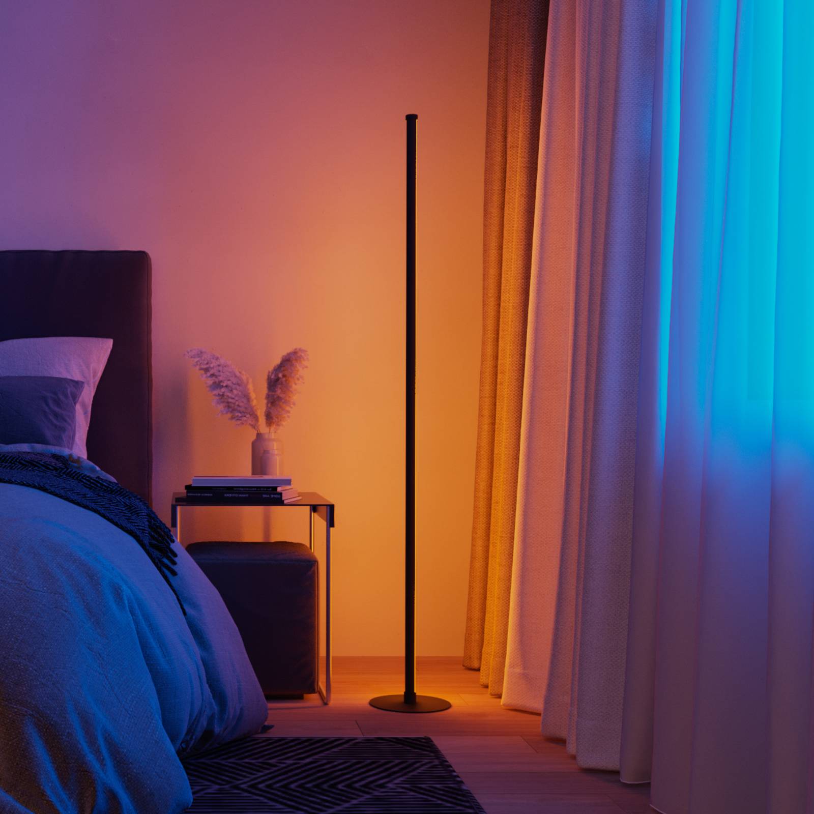 Hama LED-Stehleuchte mit Musiksensor, smart, RGB, dimmbar Hama LED-Stehleuchte mit Musiksensor, smart, RGB, dimmbar von Hama