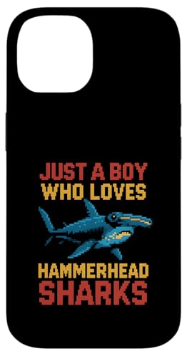 Junge liebt Hammerhaie surft den Ozean hinauf Hülle für iPhone 14 Junge liebt Hammerhaie surft den Ozean hinauf Hülle für iPhone 14 von Hammerhead Harmony - Surf's Up Shark Apparel