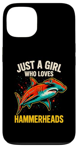 Mädchen, das Hammerheads liebt, Vintage-Mädchen, Shark Hülle für iPhone 13 Mädchen, das Hammerheads liebt, Vintage-Mädchen, Shark Hülle für iPhone 13 von Hammerhead Harmony - Surf's Up Shark Apparel