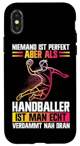 Niemand Ist Perfekt Handballer Ist Man Echt Verdammt Dran Hülle für iPhone X/XS Niemand Ist Perfekt Handballer Ist Man Echt Verdammt Dran Hülle für iPhone X/XS von Handball Team Handballer Sport Handball Fans