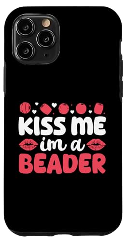 Kiss Me Im A Beader Beading Handmade Jewelry Bead Hülle für iPhone 11 Pro Kiss Me Im A Beader Beading Handmade Jewelry Bead Hülle für iPhone 11 Pro von Handgemachter Schmuck Design Perlen Kunst