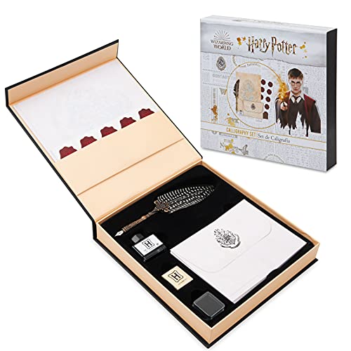 Harry Potter Briefpapier mit Umschlag, Briefpapier Set und Kalligraphie Set, Schreibfeder mit Tintenfass und Hogwarts Stempel von Harry Potter