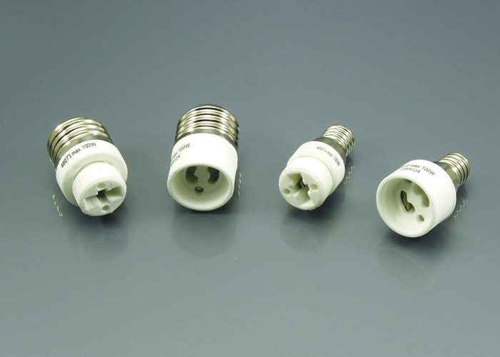 Hochvolt Leuchtmitteladapter E14 und E27 auf G9 und GU10 von McShine