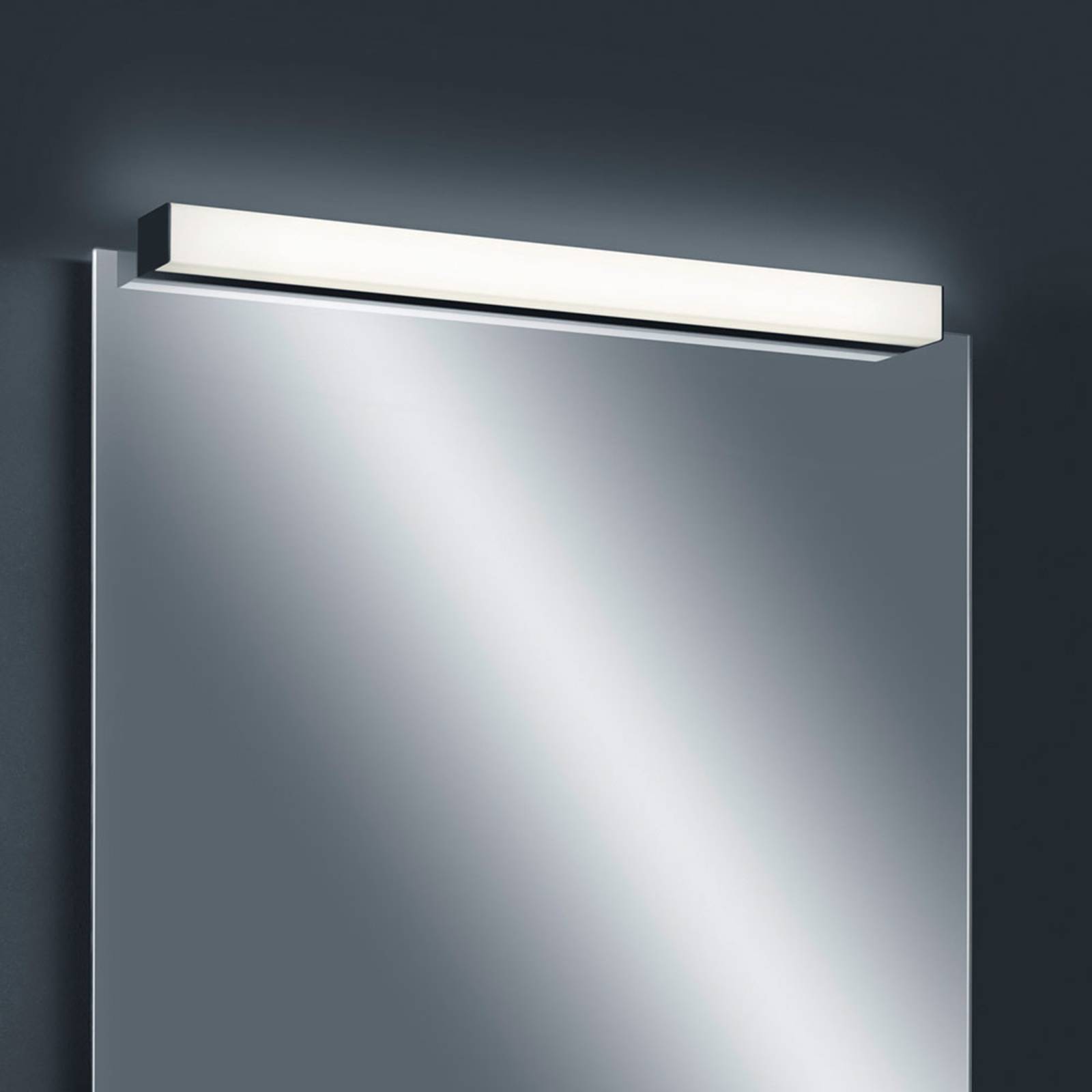 Helestra Lado LED-Spiegellampe schwarz 120 cm Helestra Lado LED-Spiegellampe schwarz 120 cm von Helestra