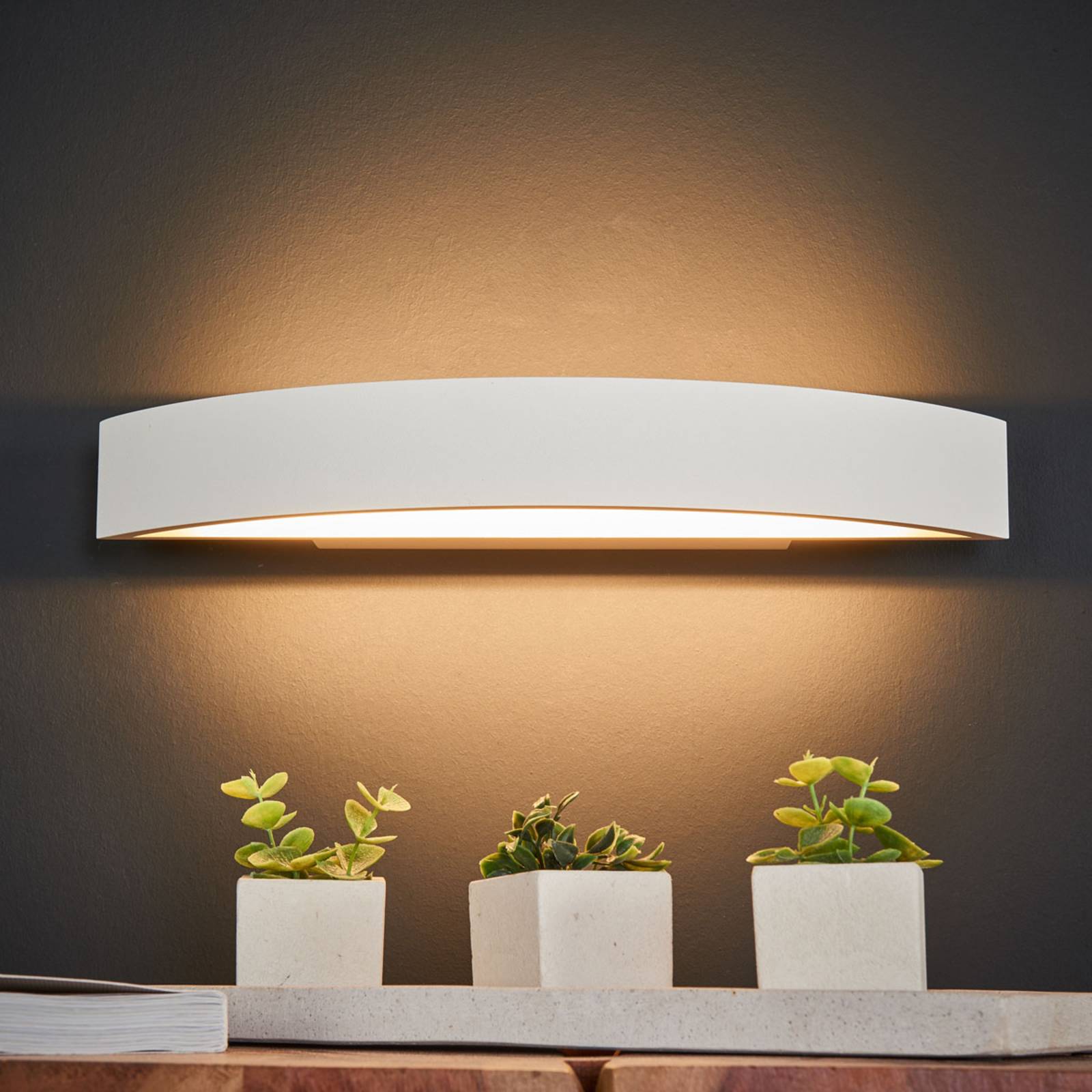 Helestra Yona LED-Wandlampe, weiß, 37,5 cm Helestra Yona LED-Wandlampe, weiß, 37,5 cm von Helestra