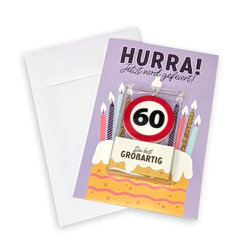 Herz & Heim® Geburtstagskarte mit Kuchenkerze im Verkehrszeichen-Design – Zahl 18 bis 80 – Originelle Grußkarte mit Kerze zum Geburtstag (60) von Herz & Heim