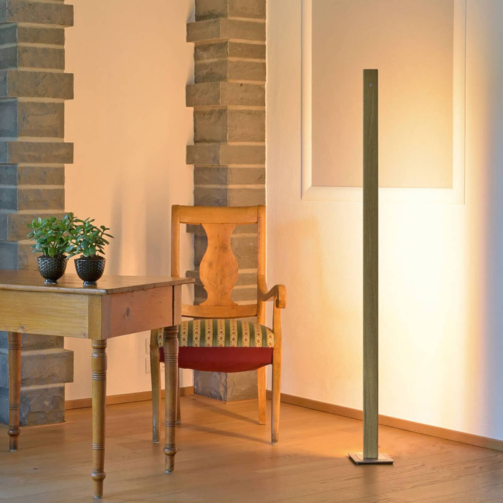 HerzBlut Leonora LED-Stehlampe 161cm Eiche geölt HerzBlut Leonora LED-Stehlampe 161cm Eiche geölt von HerzBlut