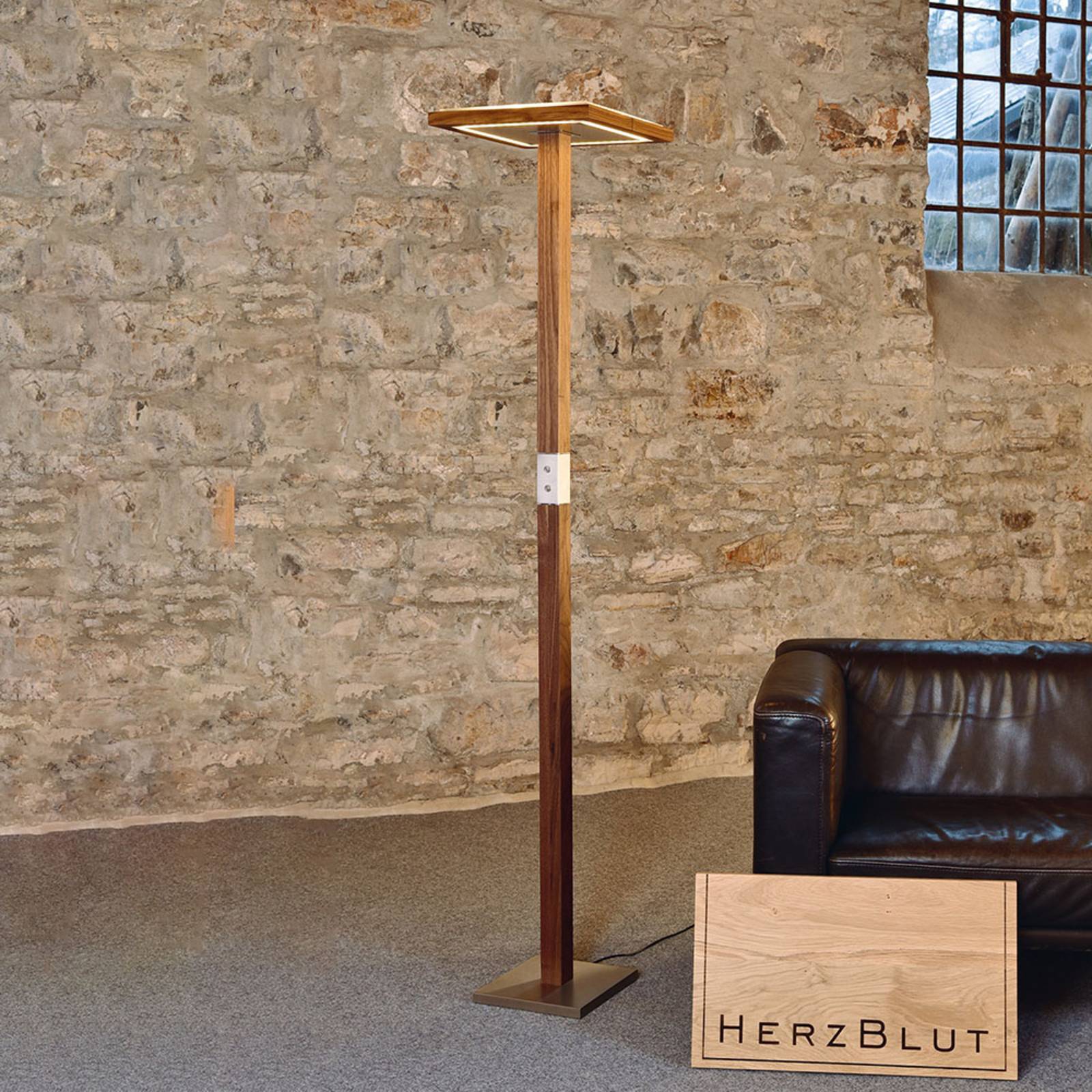 HerzBlut Otto O LED-Stehleuchte Nussbaum HerzBlut Otto O LED-Stehleuchte Nussbaum von HerzBlut