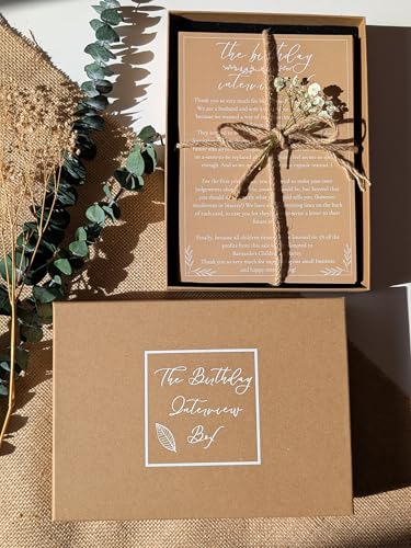 Hewson's Gifts Geburtstags-Interview-Box, Andenken an Babys zu Erwachsenen, 1–18 Jahre, Tagebuchkarten mit Platz für Buchstaben, Geschenk für Neugeborene Hewson's Gifts Geburtstags-Interview-Box, Andenken an Babys zu Erwachsenen, 1–18 Jahre, Tagebuchkarten mit Platz für Buchstaben, Geschenk für Neugeborene von Hewson's Gifts