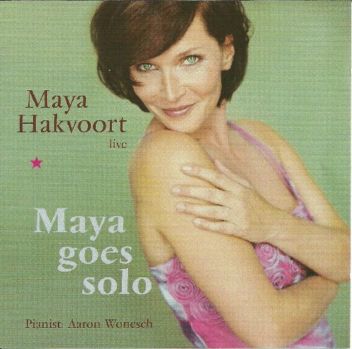 Maya goes Solo von HitSquad