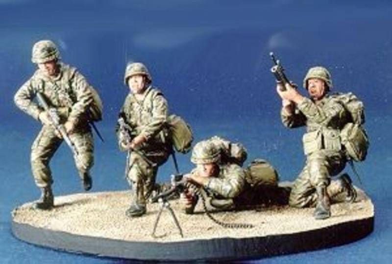 R.O.C. Marine Team- 4 Figures with Base von Hobby Fan