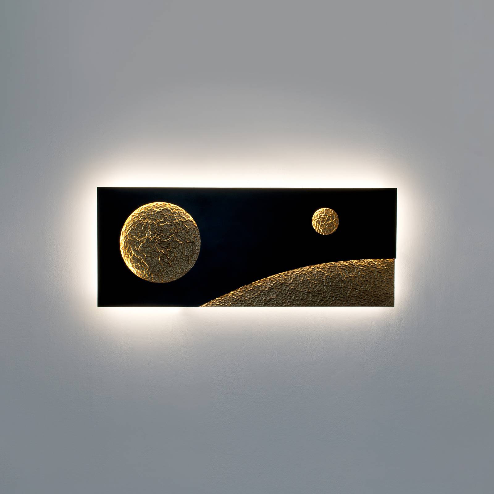 LED-Wandleuchte Universo Spettro, schwarz/gold LED-Wandleuchte Universo Spettro, schwarz/gold von Holländer