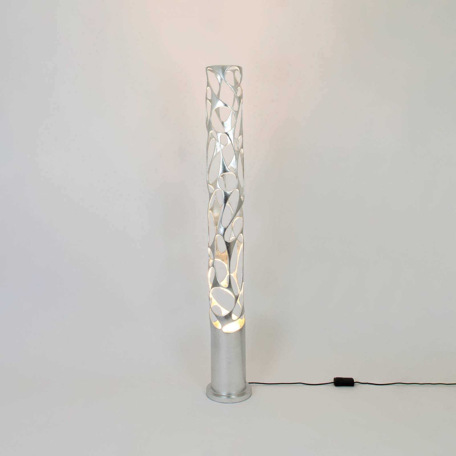 Stehleuchte Talismano, silberfarben, Höhe 176 cm, Eisen Stehleuchte Talismano, silberfarben, Höhe 176 cm, Eisen von Holländer