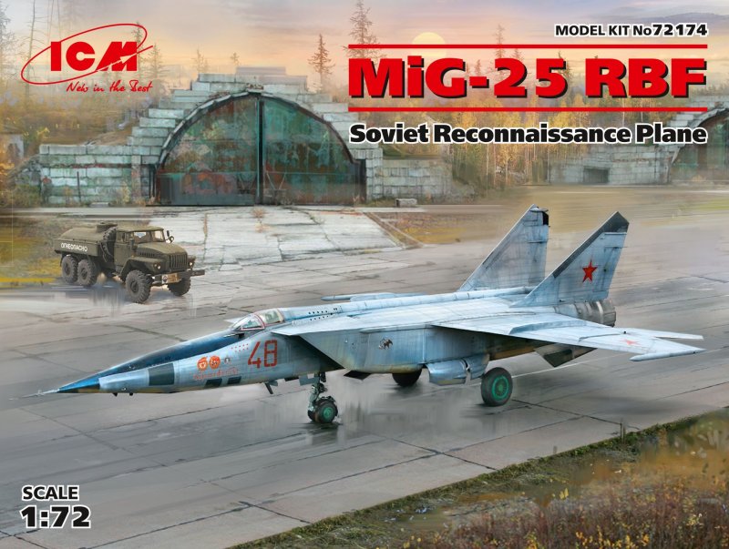 MiG-25 RBF - Soviet Reconnaissance Plane von ICM