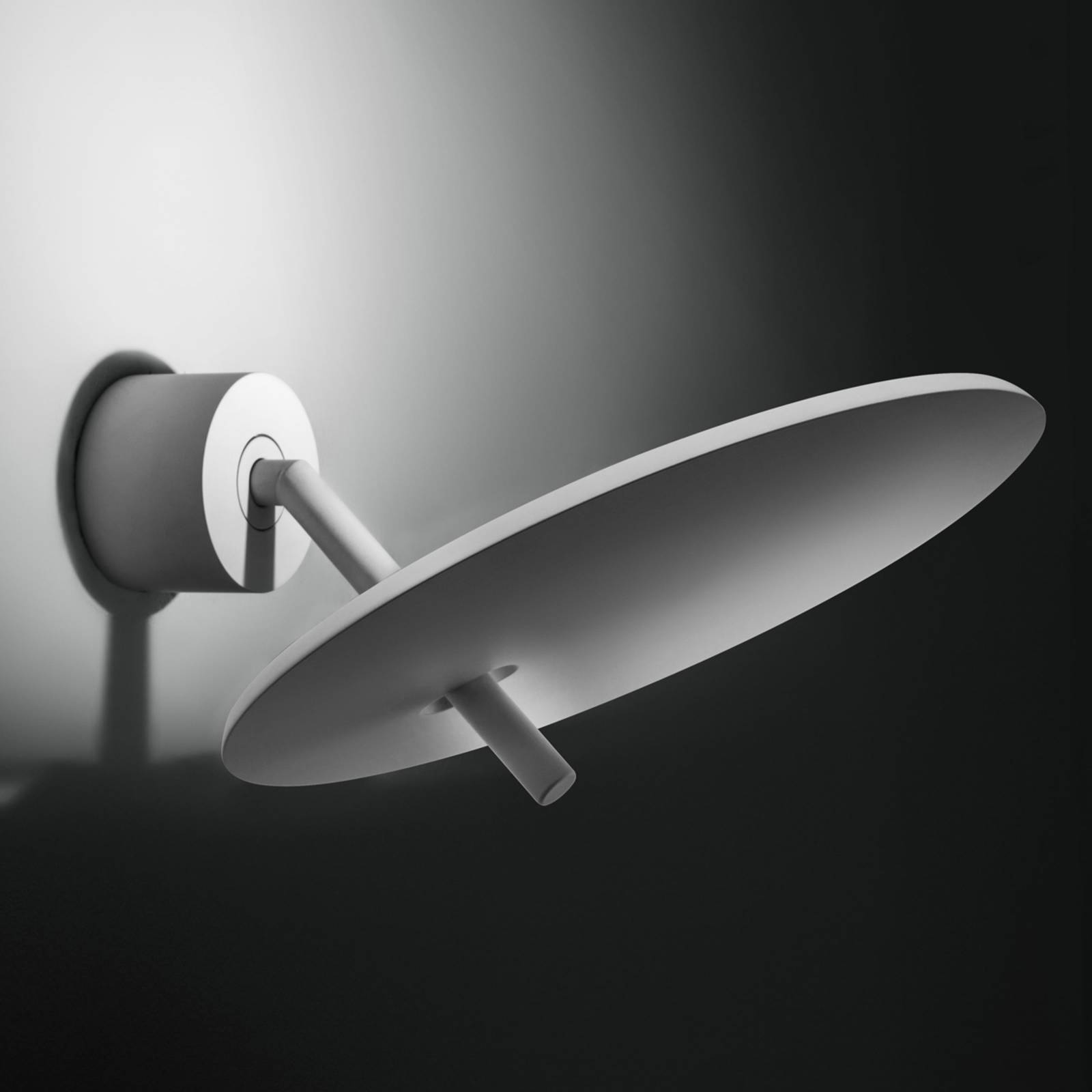 ICONE Lua - Designer-Wandleuchte mit LEDs ICONE Lua - Designer-Wandleuchte mit LEDs von ICONE
