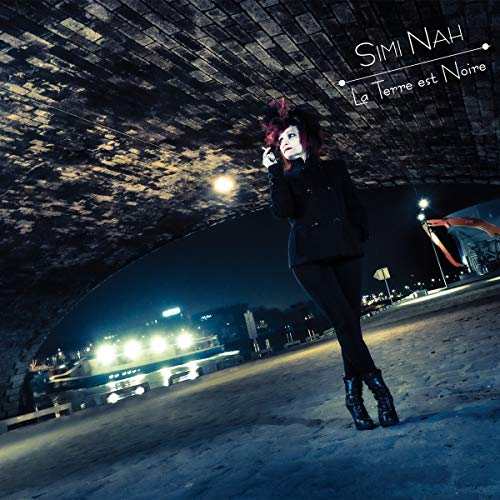 Simi Nah - La Terre Est Noire von Import