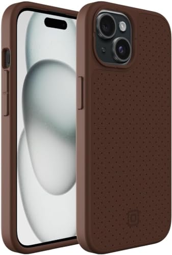 Incipio Cru. iPhone 15, 14 & 13 Hülle, Fallschutz, kabellos & 5G kompatibel, plastikfreie Recyclingverpackung & MagSafe kompatibel (Braun Kunstleder) von Incipio