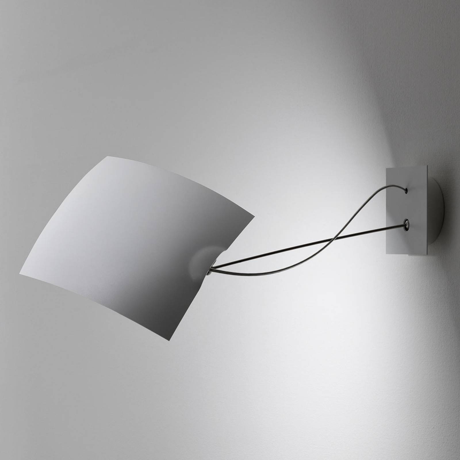 Ingo Maurer 18 x 18 LED-Wandleuchte Ingo Maurer 18 x 18 LED-Wandleuchte von Ingo Maurer