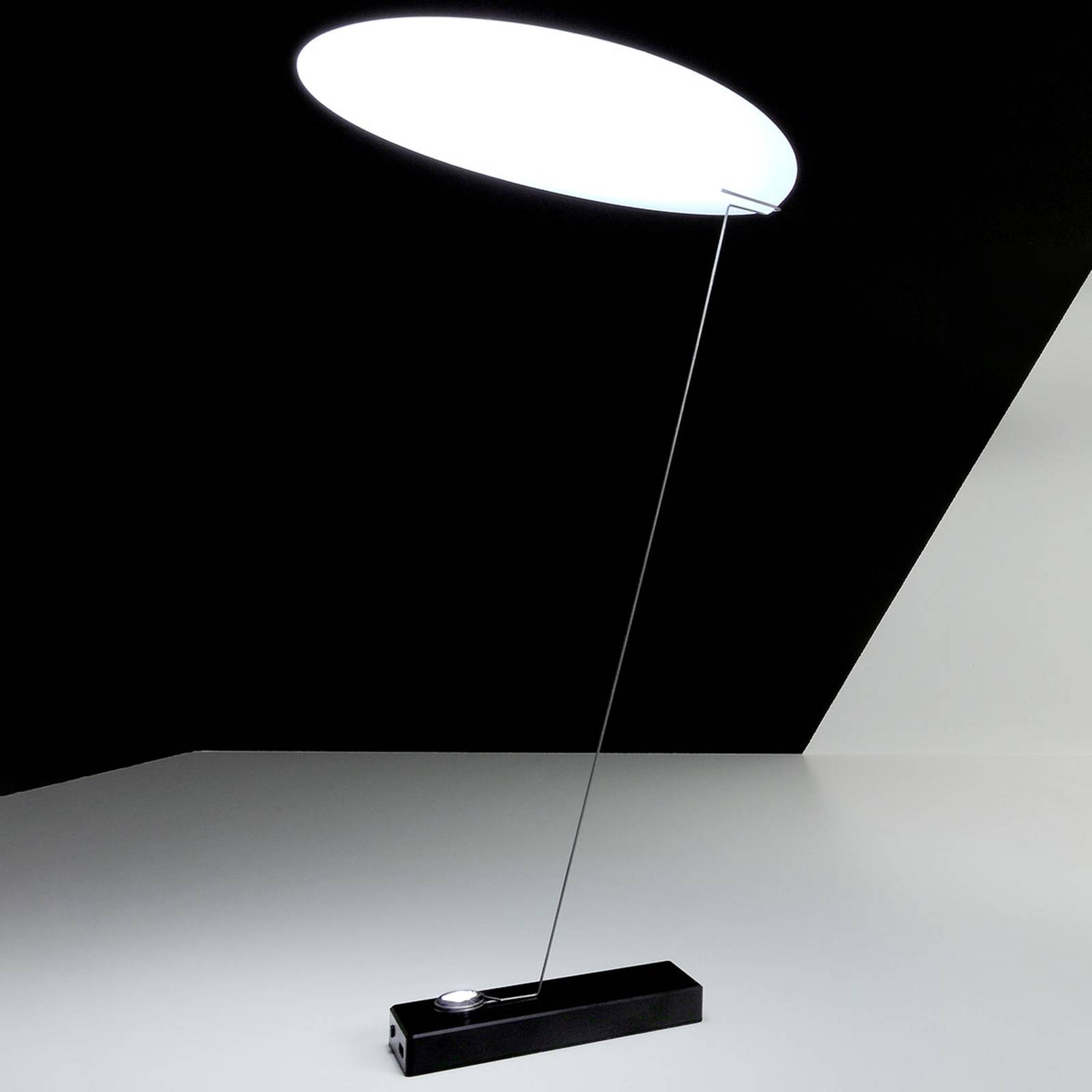 Ingo Maurer Koyoo - LED-Designer-Tischleuchte von Ingo Maurer
