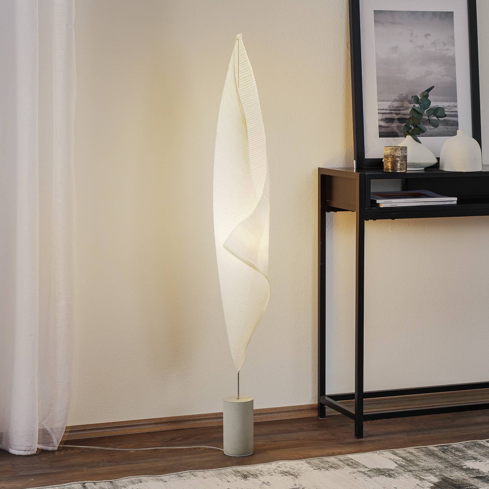 Ingo Maurer Wo-Tum-Bu 2 - LED-Stehlampe Ingo Maurer Wo-Tum-Bu 2 - LED-Stehlampe von Ingo Maurer