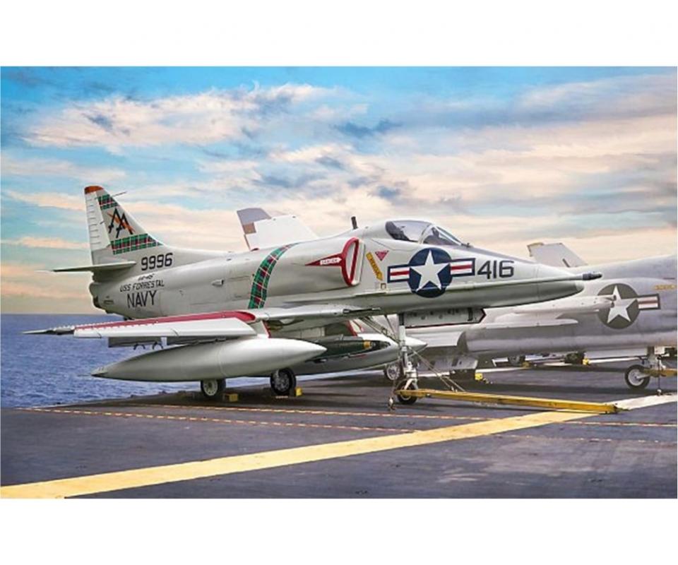 A-4E/F/G Skyhawk von Italeri