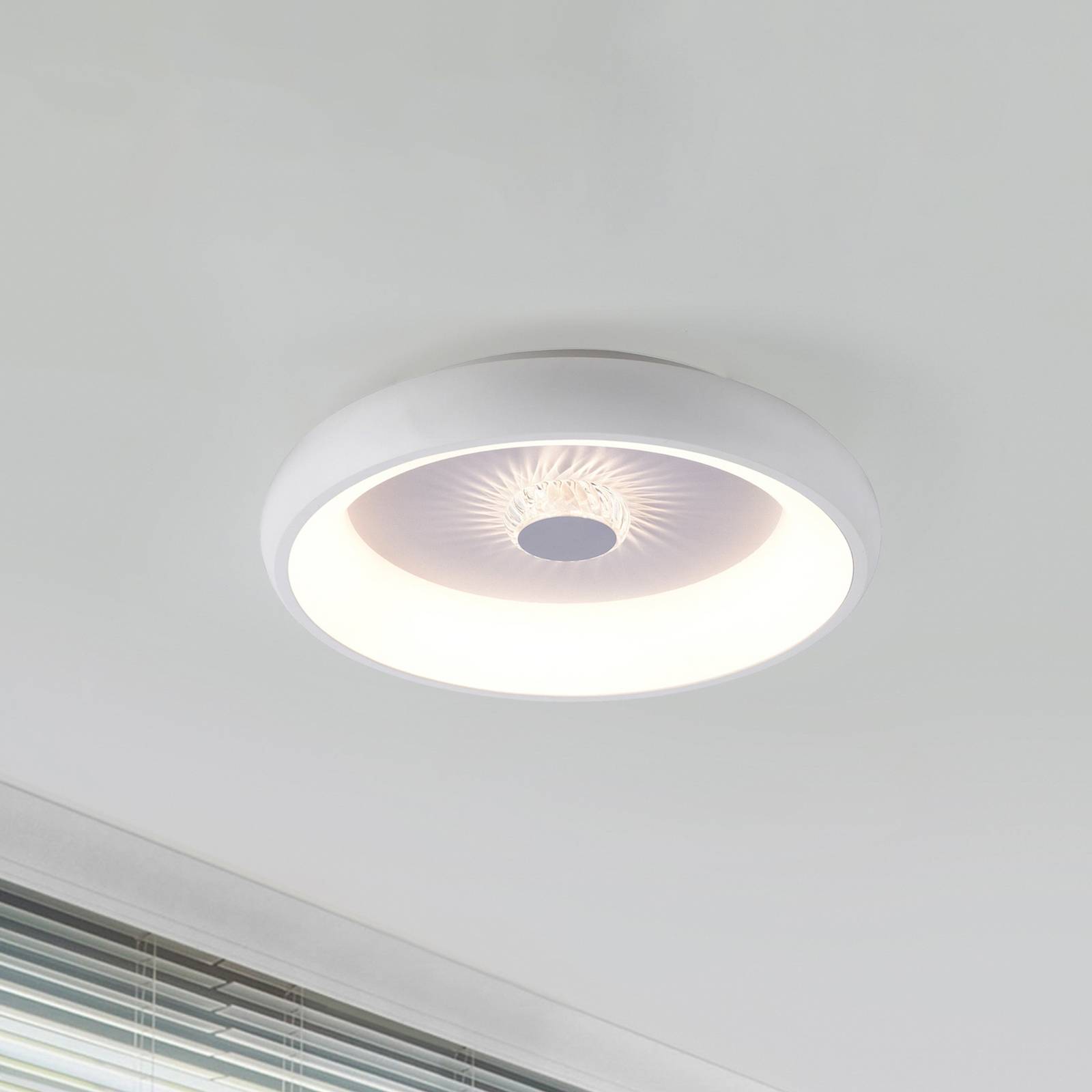 LED-Deckenleuchte Vertigo, CCT, Ø 46,5 cm, weiß LED-Deckenleuchte Vertigo, CCT, Ø 46,5 cm, weiß von JUST LIGHT.