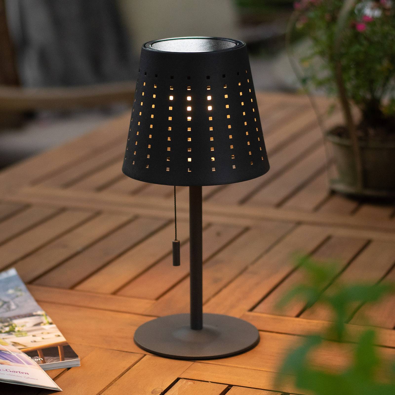 LED-Tischlampe Mandy USB-Anschluss, Solar, schwarz von JUST LIGHT.