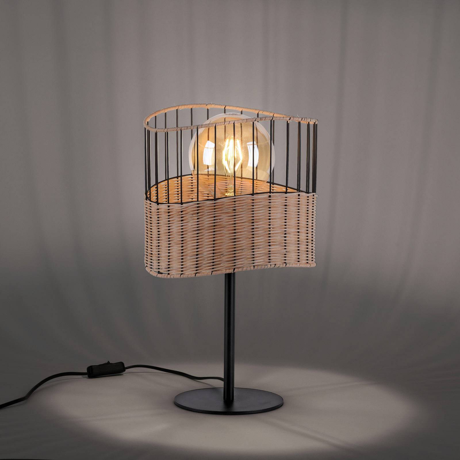 Tischleuchte Reed aus Holz und Metall Tischleuchte Reed aus Holz und Metall von JUST LIGHT.