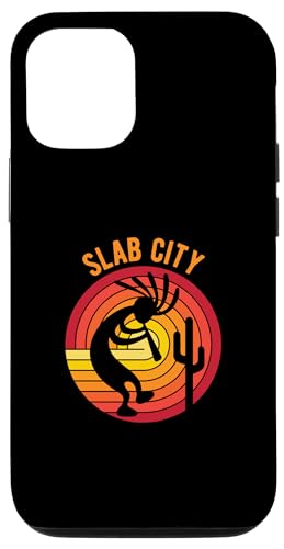 Slab City, Kalifornien, USA, Retrodesign von Kokopelli Hülle für iPhone 12/12 Pro Slab City, Kalifornien, USA, Retrodesign von Kokopelli Hülle für iPhone 12/12 Pro von Jeff Hobrath