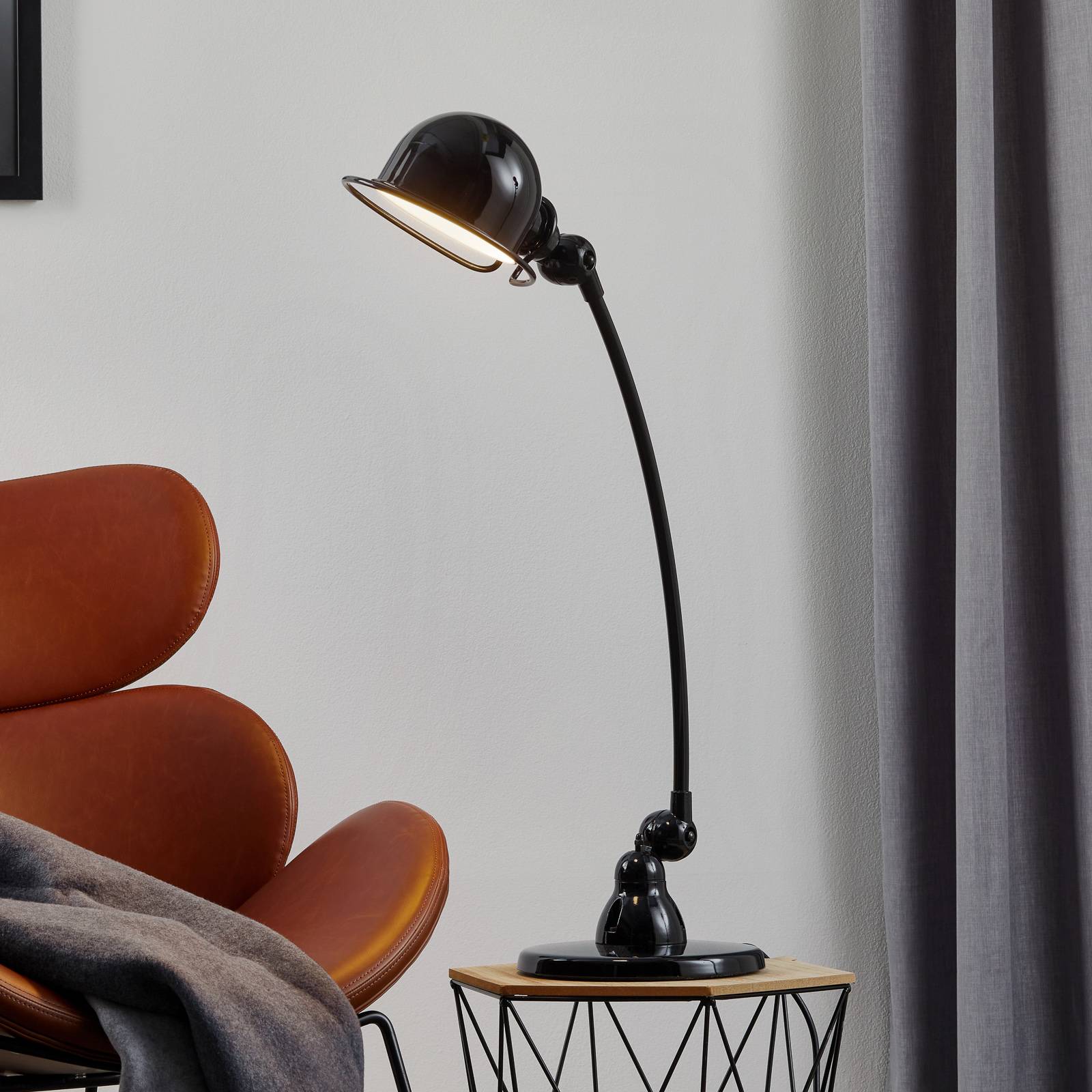 Jieldé Loft C6000 Tischleuchte, gebogen, schwarz Jieldé Loft C6000 Tischleuchte, gebogen, schwarz von Jieldé