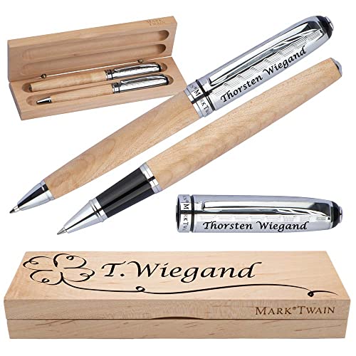 Mark Twain Schreibset aus Holz mit Box | Holzkorpus Drehkugelschreiber und Rollerball aus Metall mit Gravur | Großraummine blau schreibend | Box mit Wunschgravur | (Kleeblatt) von Juwelier Schönschmied