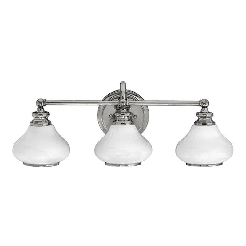 Chromfarbene Opalglas-Wandlampe Ainsley fürs Bad von KICHLER