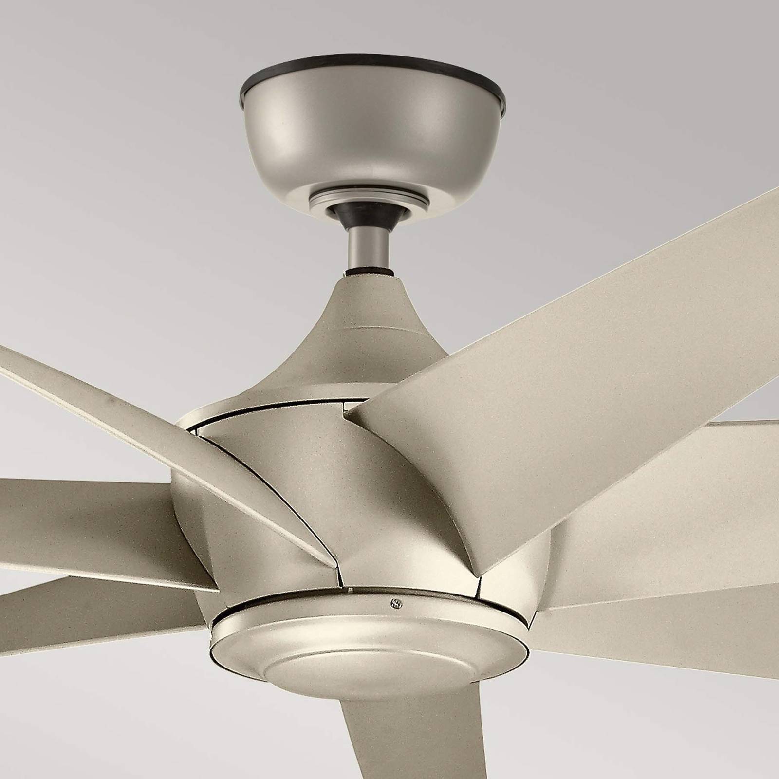 Deckenventilator Lehr2, IP44, silber antik, Ø 137 cm Deckenventilator Lehr2, IP44, silber antik, Ø 137 cm von KICHLER