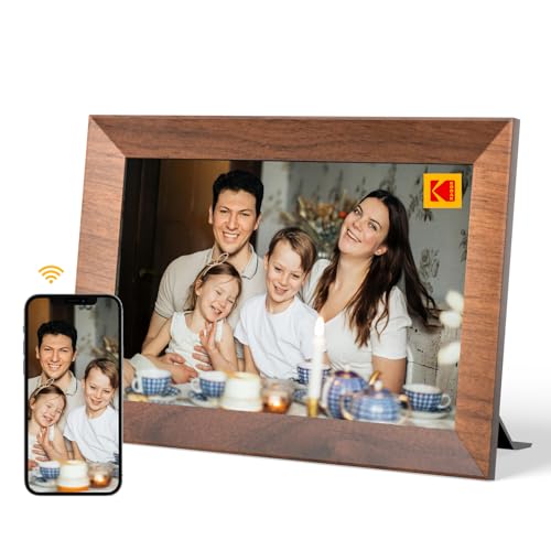 KODAK Digitaler Bilderrahmen WLAN 10.1 Zoll, HD IPS-Touchscreen Elektronischer Bilderrahmen mit 32 GB Speicher, Automatische Bilderdrehung, Teilen von Fotos oder Videos überall über App (Holzfarbe) von KODAK