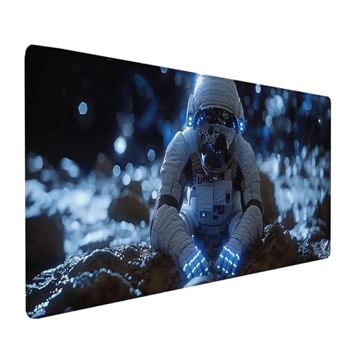 Weiß Mousepad XXL, Astronaut Mauspad Groß 1000x400 mm, Schreibtischunterlage mit Vernähten Kanten, Wasserdicht Rutschfest Spezielle Oberfläche Mouse Pad, Mauspads für Zimmer Deko Gaming Zubehör J-9818 Weiß Mousepad XXL, Astronaut Mauspad Groß 1000x400 mm, Schreibtischunterlage mit Vernähten Kanten, Wasserdicht Rutschfest Spezielle Oberfläche Mouse Pad, Mauspads für Zimmer Deko Gaming Zubehör J-9818 von KUEAJIOU
