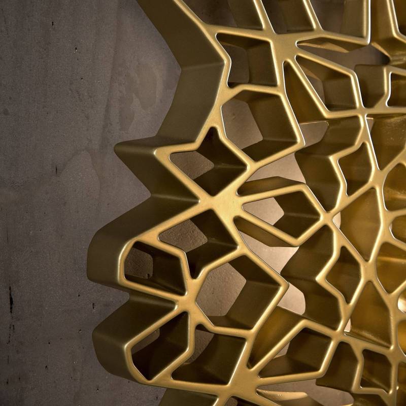 Karman LED-Wandleuchte Notredame, gold, 3.000 K, 63 x 56 cm von Karman