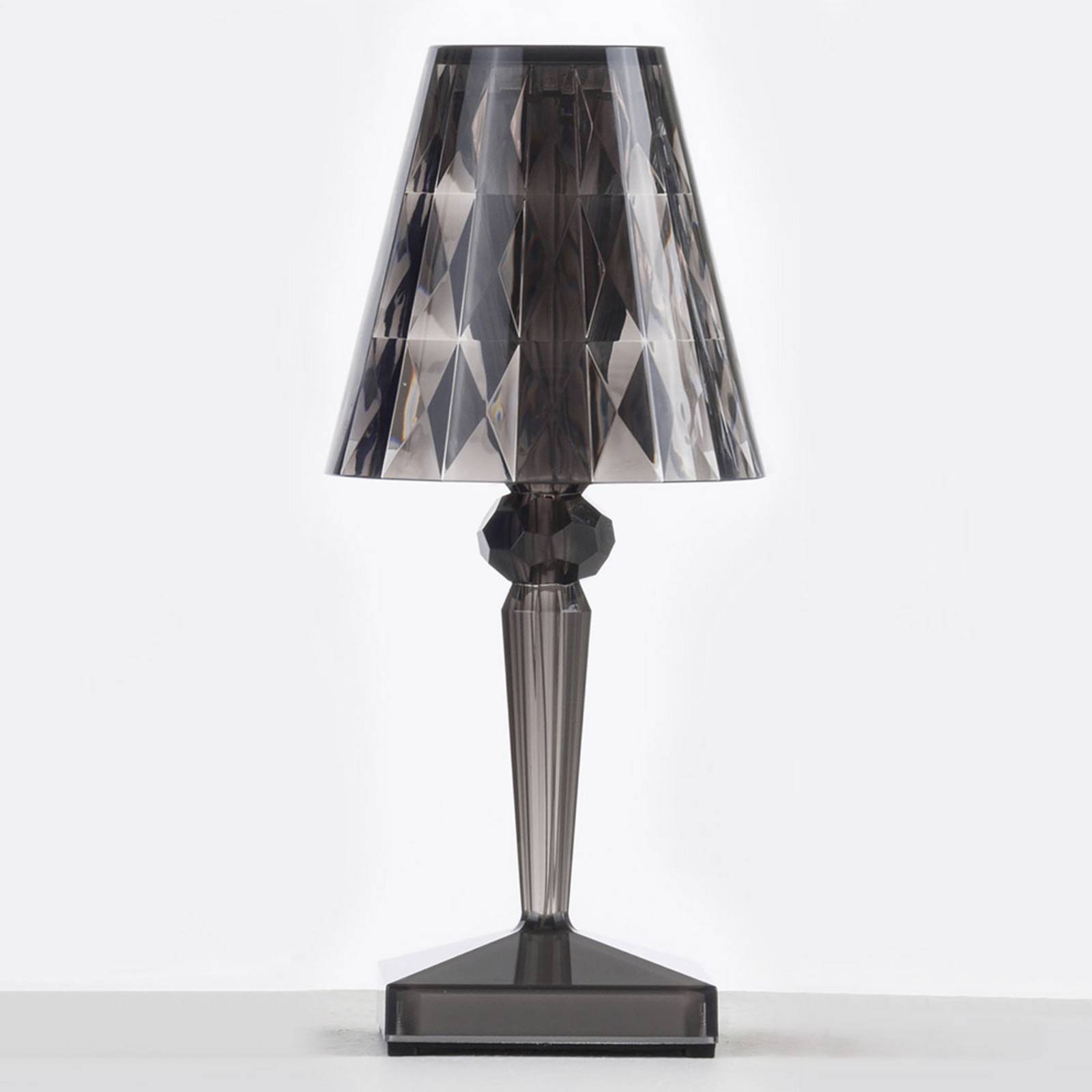Kartell LED-Akku-Tischlampe Battery, 30 cm, rauchgrau, IP54 Kartell LED-Akku-Tischlampe Battery, 30 cm, rauchgrau, IP54 von Kartell