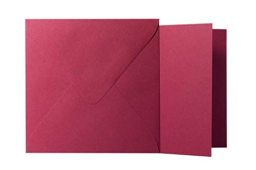 25 Quadratische Bordeaux Briefumschläge 120g von der Größe 17 X 17 cm + Klappkarten 240g von der Größe 16,0 X 16,0 cm, mit dreieckiger Lasche zum Kleben ohne Fenster von Karten24Plus