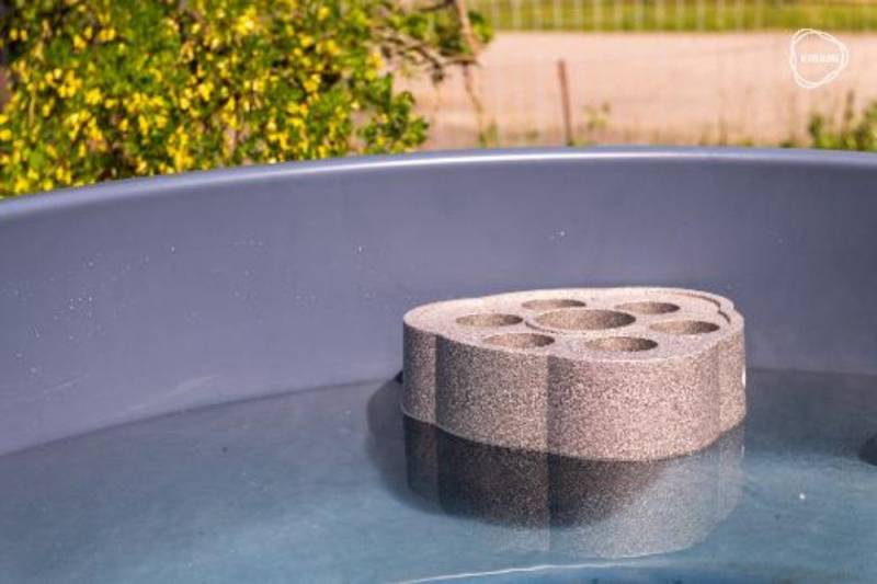 Kirami Flaschenhalter Schwimmender Pool Getränkehalter Tubbar II, (Geeignet für alle Arten von Getränken), Poolbar für bis zu 6 Flaschen von Kirami