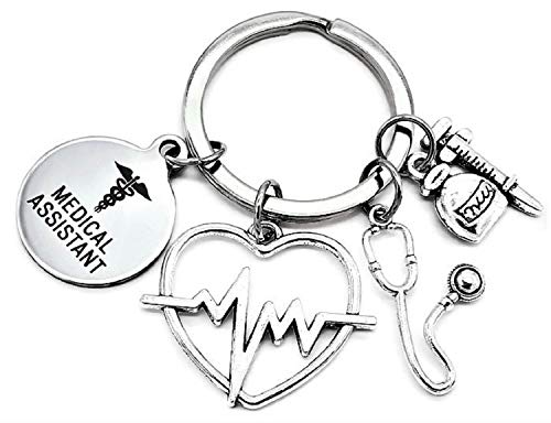 Kit's Kiss MA Schlüsselanhänger für medizinische Assistentin, Geschenk für EKG/EKG, Herzschlag, Spritze Stethoskop, Caduceus, Symbol, Schlüsselanhänger, MA Student Geschenk, silber, Diameter of Key Kit's Kiss MA Schlüsselanhänger für medizinische Assistentin, Geschenk für EKG/EKG, Herzschlag, Spritze Stethoskop, Caduceus, Symbol, Schlüsselanhänger, MA Student Geschenk, silber, Diameter of Key von Kit's Kiss