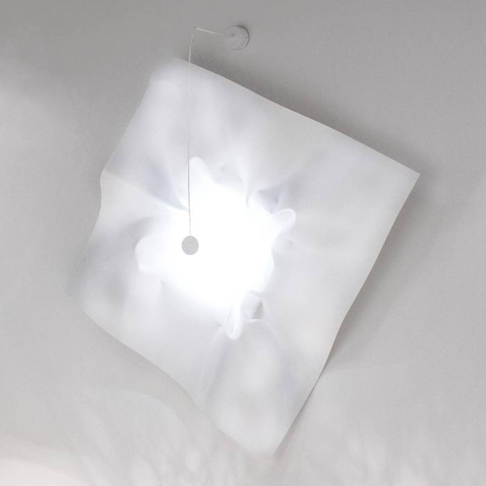 Knikerboker Crash LED-Wandleuchte 100cm weiß Knikerboker Crash LED-Wandleuchte 100cm weiß von Knikerboker