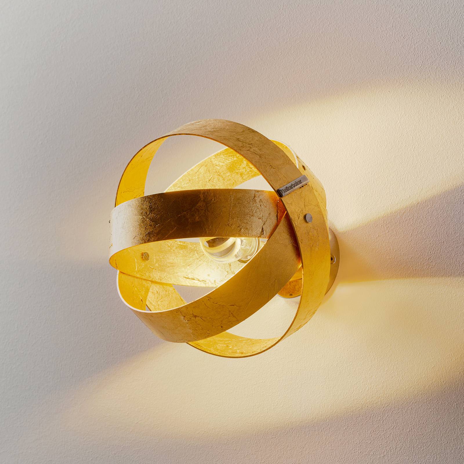 Knikerboker Ecliptika goldfarbene LED-Wandleuchte Knikerboker Ecliptika goldfarbene LED-Wandleuchte von Knikerboker
