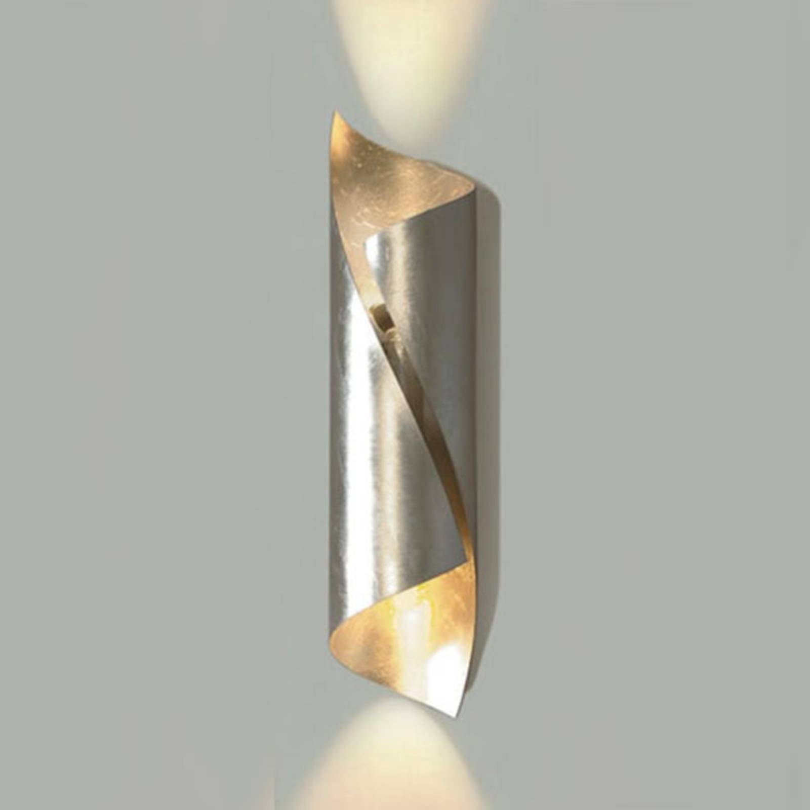 Knikerboker Hué Wandleuchte Höhe 54 cm Blattsilber Knikerboker Hué Wandleuchte Höhe 54 cm Blattsilber von Knikerboker