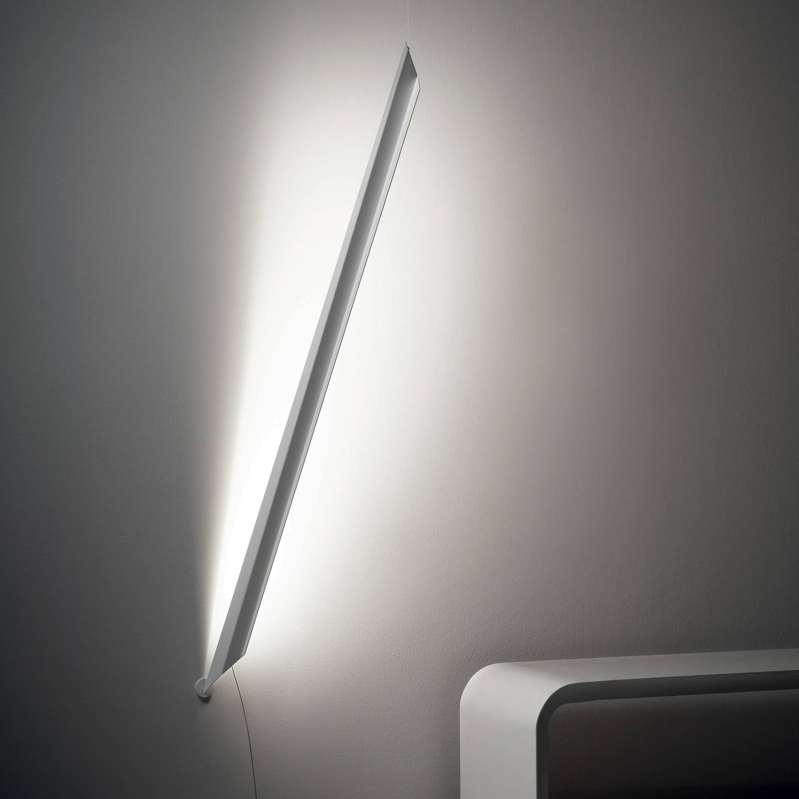 Knikerboker Schegge LED-Wandleuchte, weiß Knikerboker Schegge LED-Wandleuchte, weiß von Knikerboker