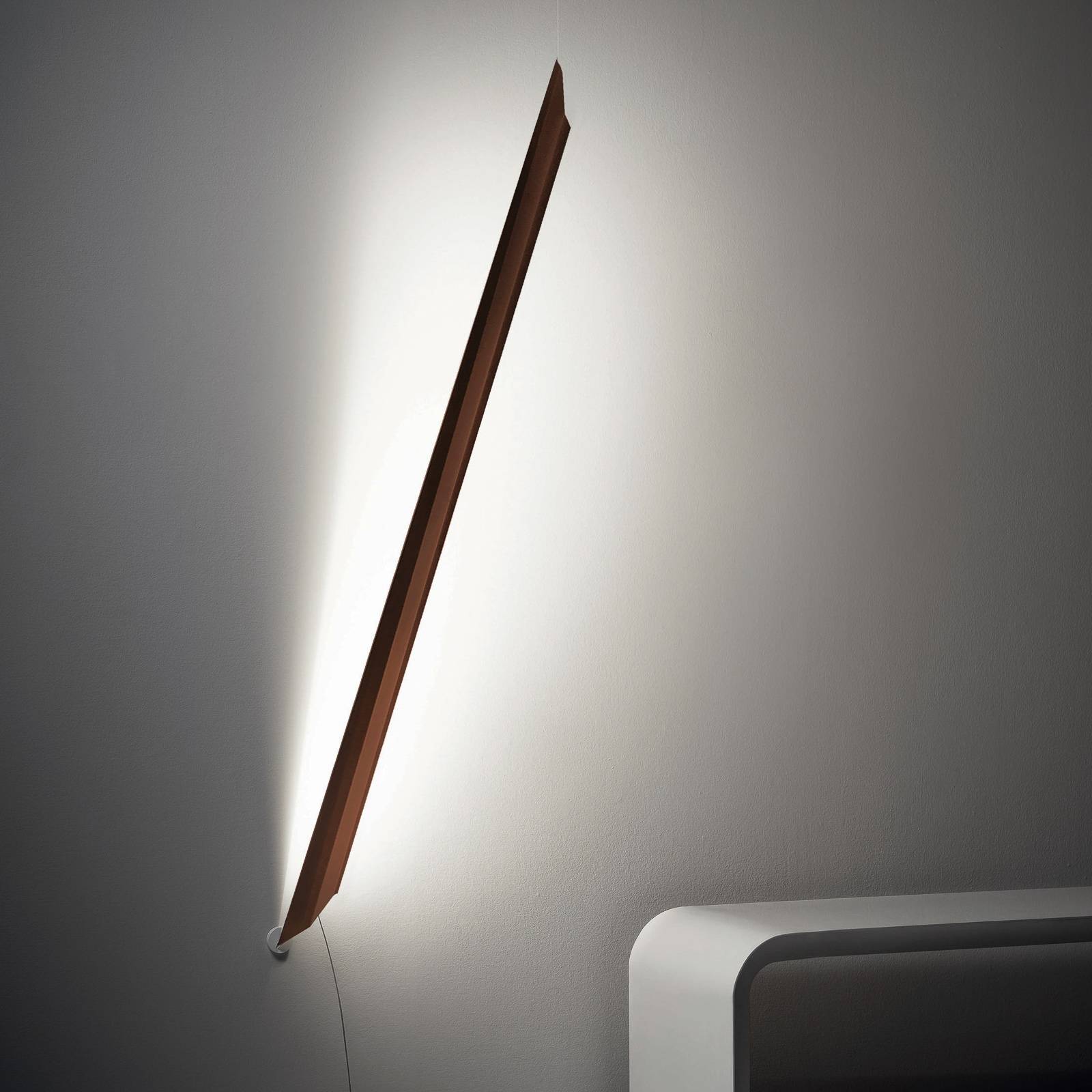 Knikerboker Schegge LED-Wandleuchte, ziegel Knikerboker Schegge LED-Wandleuchte, ziegel von Knikerboker