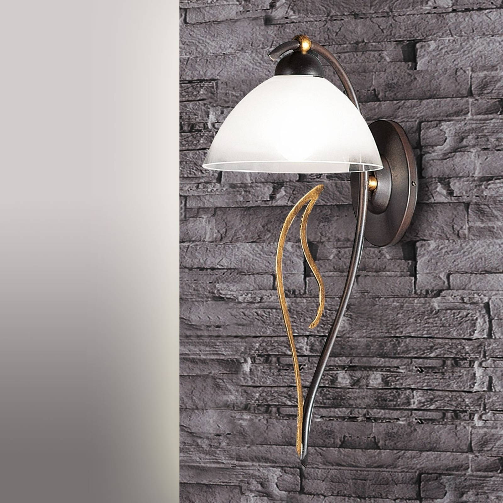 Wandleuchte Amabile, rost/gold mit weißem Glas Wandleuchte Amabile, rost/gold mit weißem Glas von Kögl