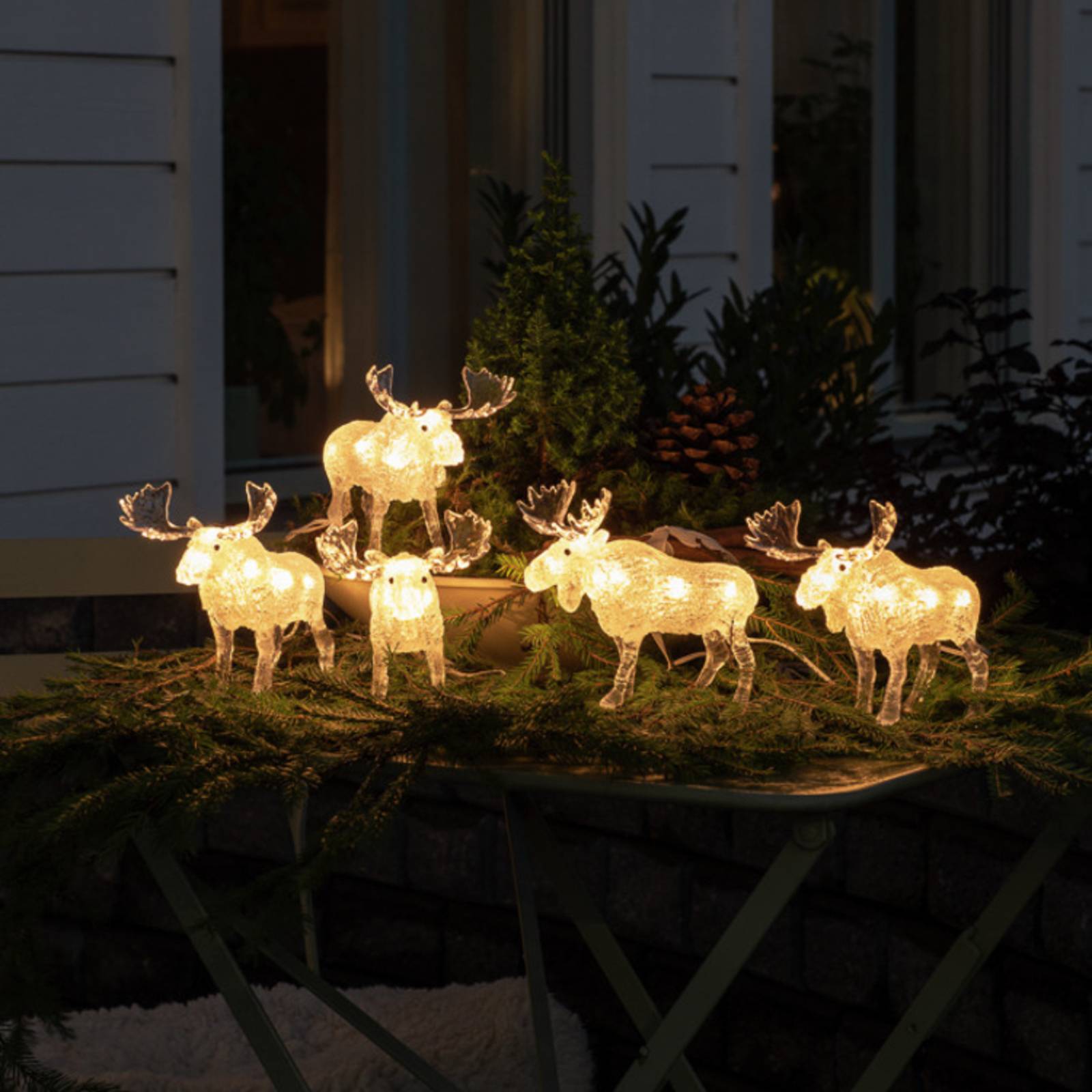 LED-Dekoleuchte fünf Elche für den Außenbereich LED-Dekoleuchte fünf Elche für den Außenbereich von Konstsmide Christmas